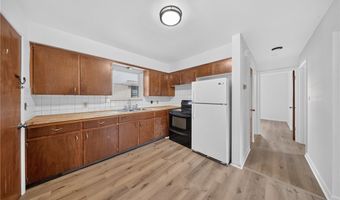 1095 Saint Michaels Ave, Akron, OH 44320