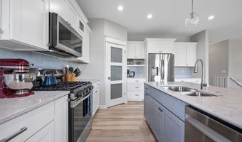 1350 Chipman Ln, North Liberty, IA 52317