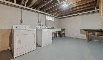 93 E Euclid St, Bloomfield, CT 06002
