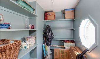 19 Longue Vue Ave, North Providence, RI 02904