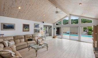 127 Mountain Meadow Rd, Santa Rosa, CA 95404
