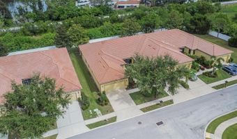 307 BLUEWATER FALLS Ct, Apollo Beach, FL 33572