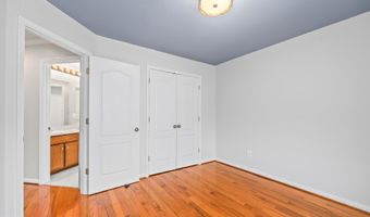 25159 HUMMOCKY Ter, Aldie, VA 20105