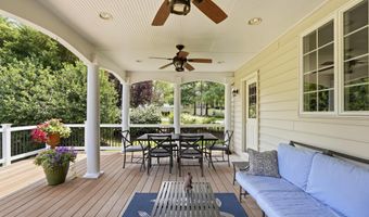 19704 STANFORD HALL Pl, Ashburn, VA 20147
