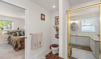 2024 SUMMIT VALLEY Q Rd, Addy, WA 99101