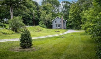 62 Railroad St, Canaan, CT 06031