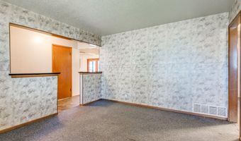 3704 N Riverside Dr, Bethany, OK 73008