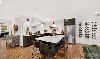 3020 Holt St, Charlotte, NC 28205