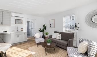 32 Exchange St A2, East Greenwich, RI 02818