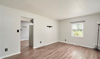3261 Dewalt Dr, Akron, OH 44312