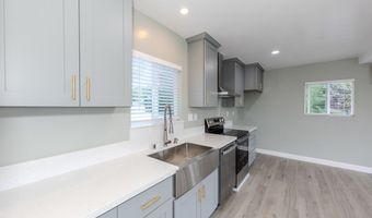 7655 E Silver Dollar Ln, Anaheim, CA 92808