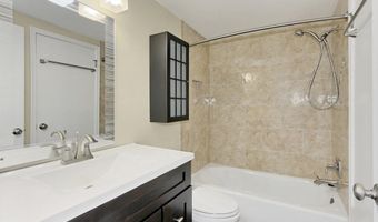 2616 S ARLINGTON MILL Dr 8, Arlington, VA 22206