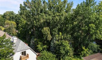 1342 N LAKE Ct, Appleton, WI 54913