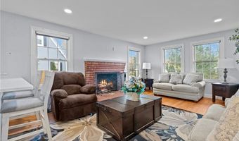 31 Swan St, North Providence, RI 02911