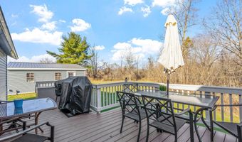 1612 W Glenville Rd, Amsterdam, NY 12010