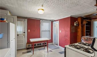 63 Lincoln Ave, Cranston, RI 02920