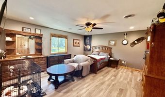 379540 N Shore Dr, Aberdeen, SD 57401