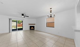 1927 MAIN St, Atlantic Beach, FL 32233