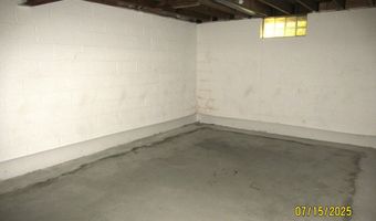 1 Westbury Ct, Ann Arbor, MI 48105