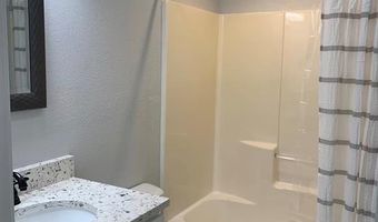 520 Holiday Dr, Ardmore, OK 73401