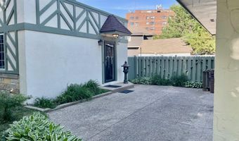 810 3rd St NW, Austin, MN 55912