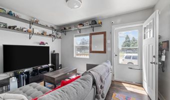 2006 E 16TH St, Cheyenne, WY 82001