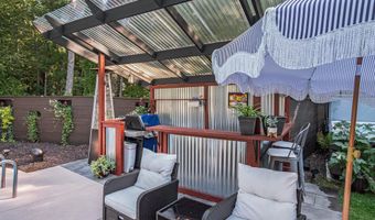 60 Alta Dl NE, Ada, MI 49301