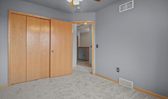 562 Lexington Dr, Oregon, WI 53575