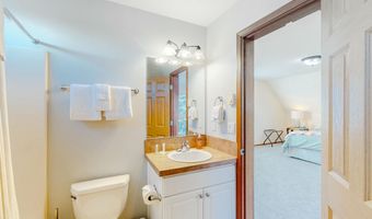 123 S Ocean St, Rockaway Beach, OR 97136