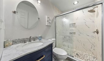 310 W WEST Ave 2E, Beach Haven, NJ 08008
