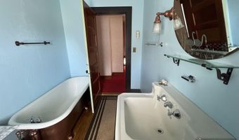 843 5th Ave, Berlin, NH 03570