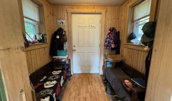 20 Moosehorn Rd, Abbot, ME 04406