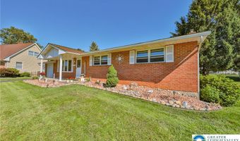 3016 Coplay Ln, North Whitehall, PA 18052