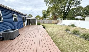 33 Anchorage Blvd, Bayville, NJ 08721