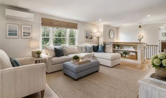10 Kerins Ter, Newport, RI 02840