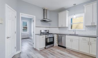 86 W 27TH St 4, Bayonne, NJ 07002