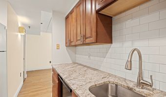 1933 Commonwealth Ave 204, Boston, MA 02135