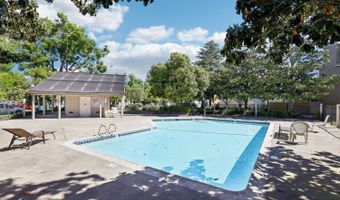 2633 Westberry Dr, Santa Rosa, CA 95403