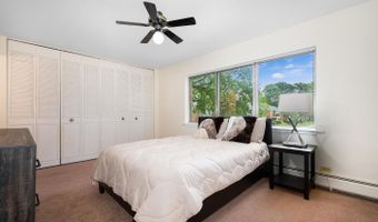 2407 S GOEBBERT Rd G202, Arlington Heights, IL 60005