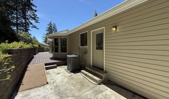 936 HELEN Ln, Brookings, OR 97415