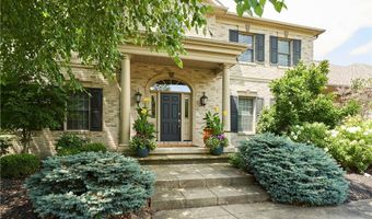 662 Heatherleigh Dr, Akron, OH 44333