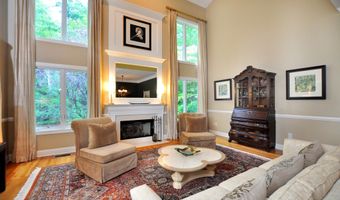 11 Templeton Ct 11, Avon, CT 06001