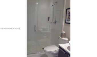 2950 NE 188th St 304, Aventura, FL 33180