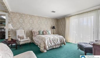 2730 Chew St, Allentown, PA 18104