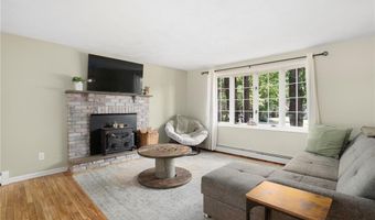 5 Teakwood Dr, Coventry, RI 02816