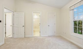 21208 HEDGEROW Ter, Ashburn, VA 20147