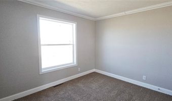 408 S Pine St, Arma, KS 66712