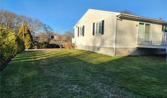 20 King St, Bristol, RI 02809