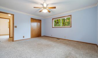 886 LINN Ave, Oregon City, OR 97045