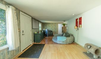 12 Lambert Ave, Augusta, ME 04330